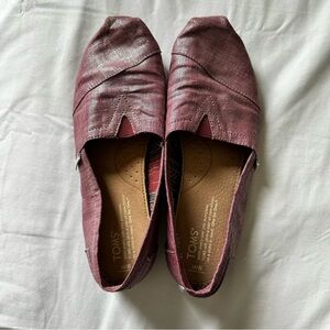 TOMS Burgundy Flats Women’s Size 8